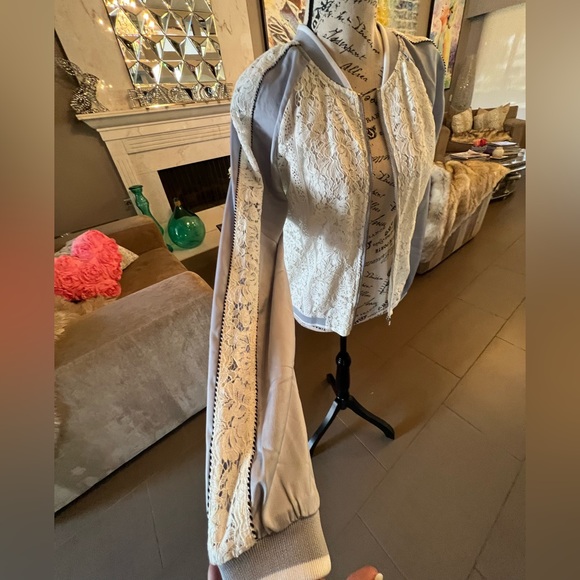 Current Air Lace Jacket - Picture 10 of 15